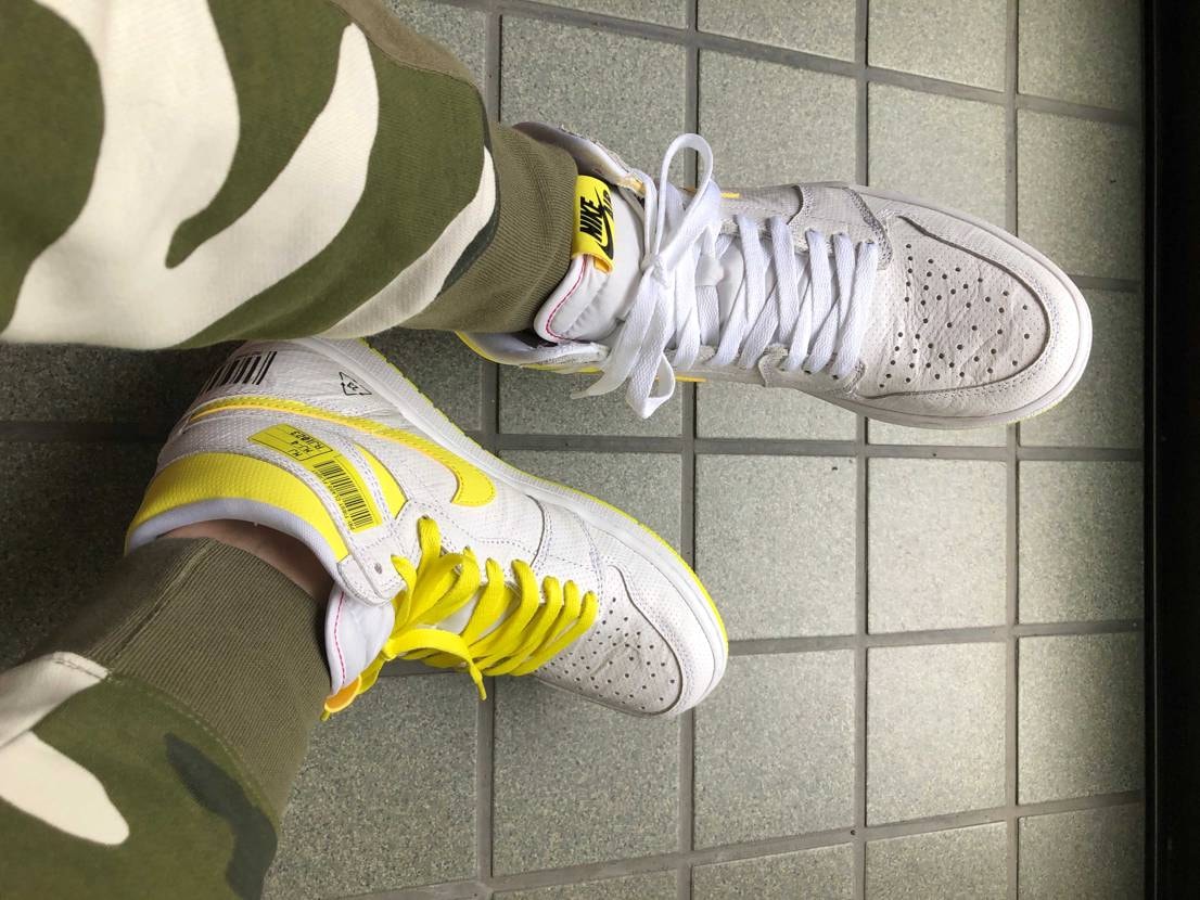 今日は娘の定期検診で大学病院に行く日😷
そして久々に良い天気なんで足元のお供は