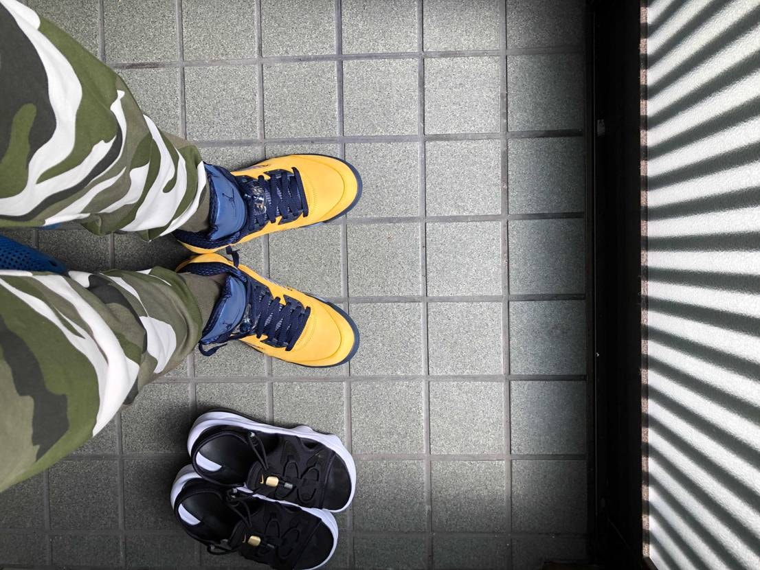 今日の相棒はこいつ😁やっぱAJ5は履きやすいな👍
さてと、