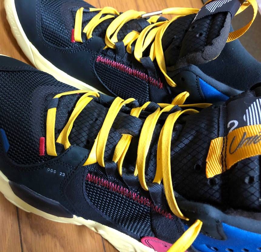 いろんな方がシューレース黄色にしてるの見て真似してやってみた