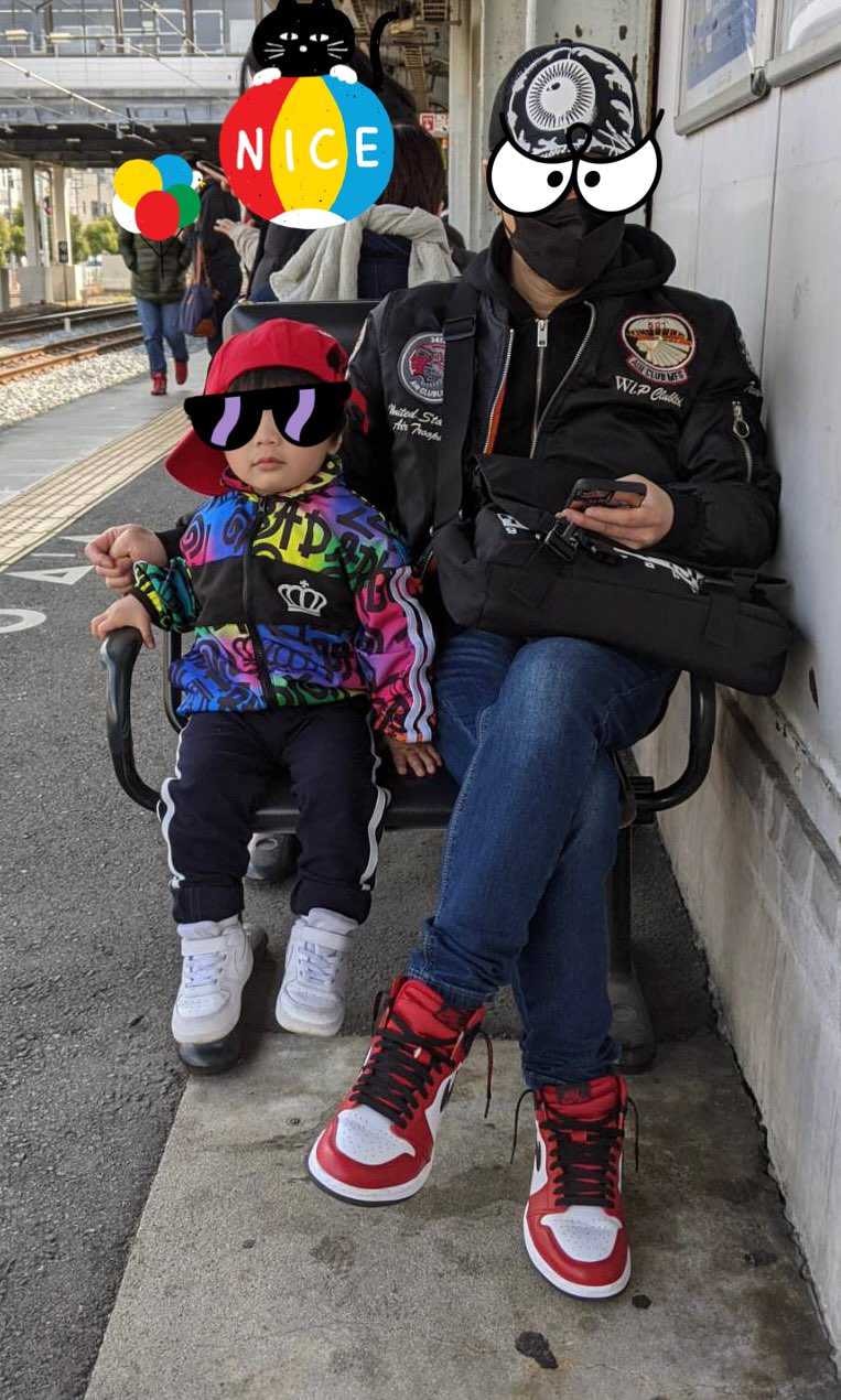 やっぱこの色合い好きやわ〜👍
今のとこサテンの毛羽立ちもないし適度なローテーシ