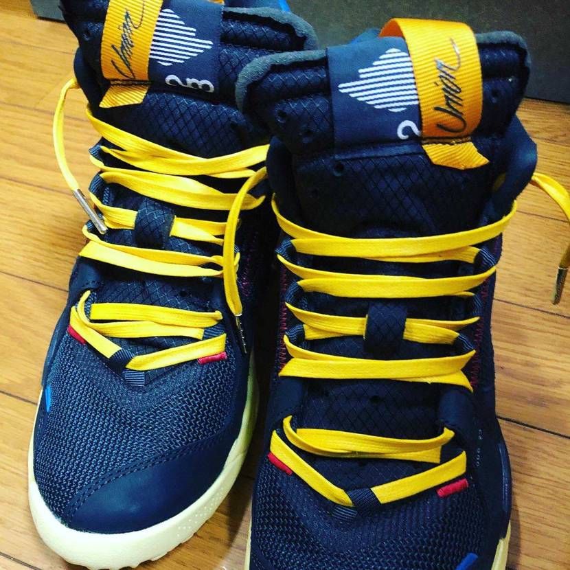 unionデルタのシューレースを最初に付け替えた黄色からkicksrockの新作