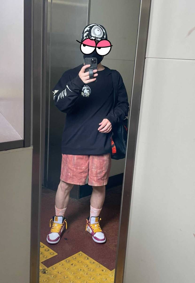 久々に死者の日履いたった😁
やっぱこの色合い好きやわ！