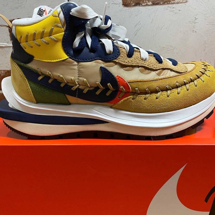 昨日スニダンさんから到着しました！
出品者さんの発送遅れでちょっとすったもんだ