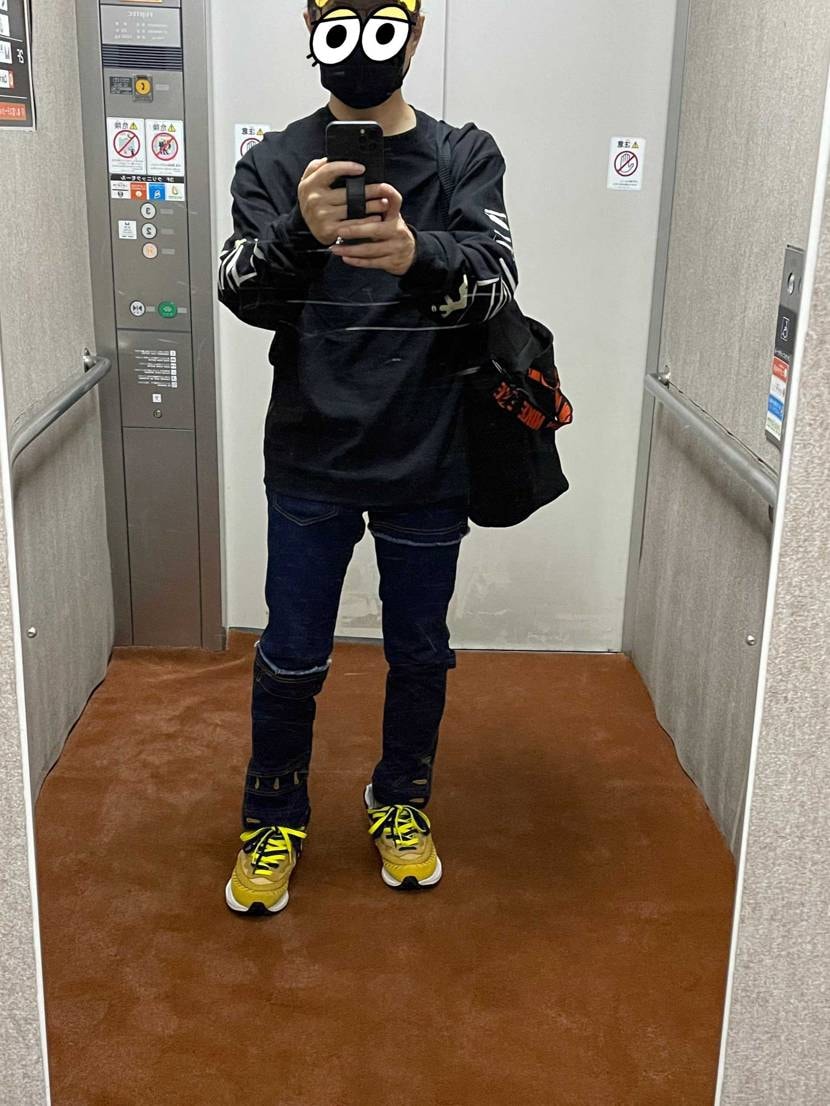 先日スニダンから届いたゴルチエ×sacaiを今日初履きしてみ