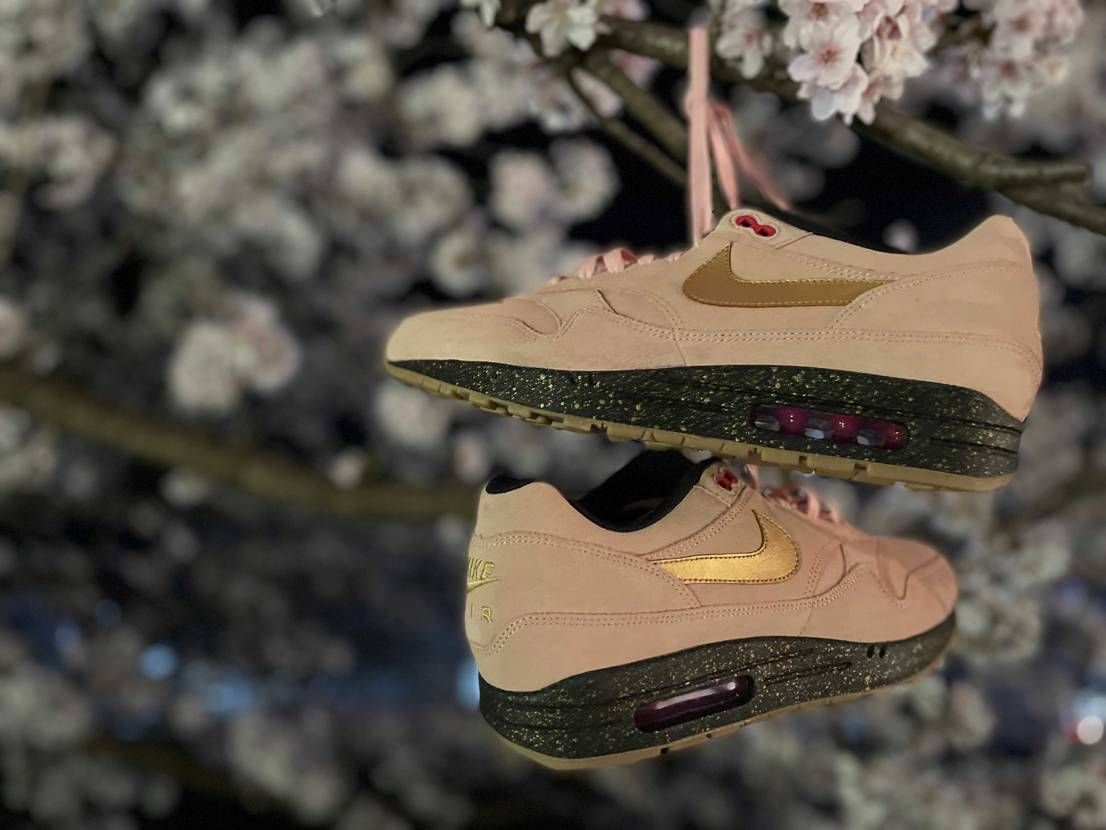 夜桜をモチーフにして作ったNike by you AIR MAX1。
こんな写
