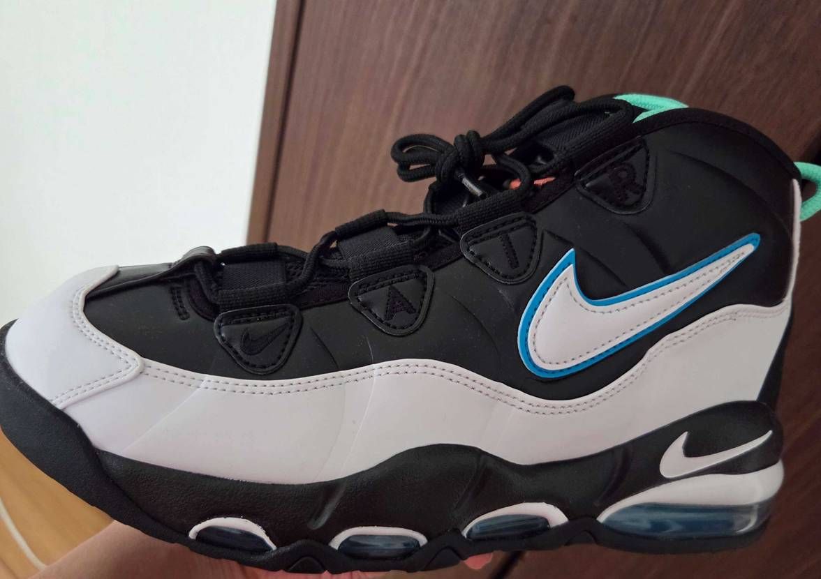 AIR MAX UP TEMPO
やっとGETできました😀