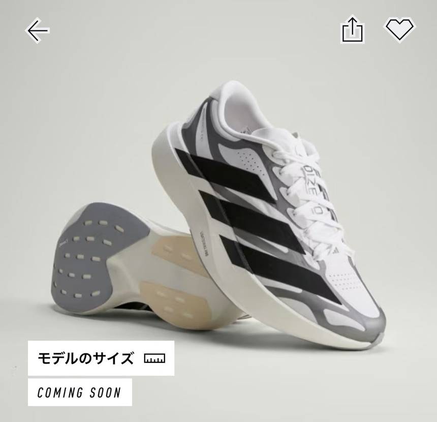 やっと出ますね。白黒どっちも良い🙆
無印SLは黒ばっかり履いて白がまだ新品でス