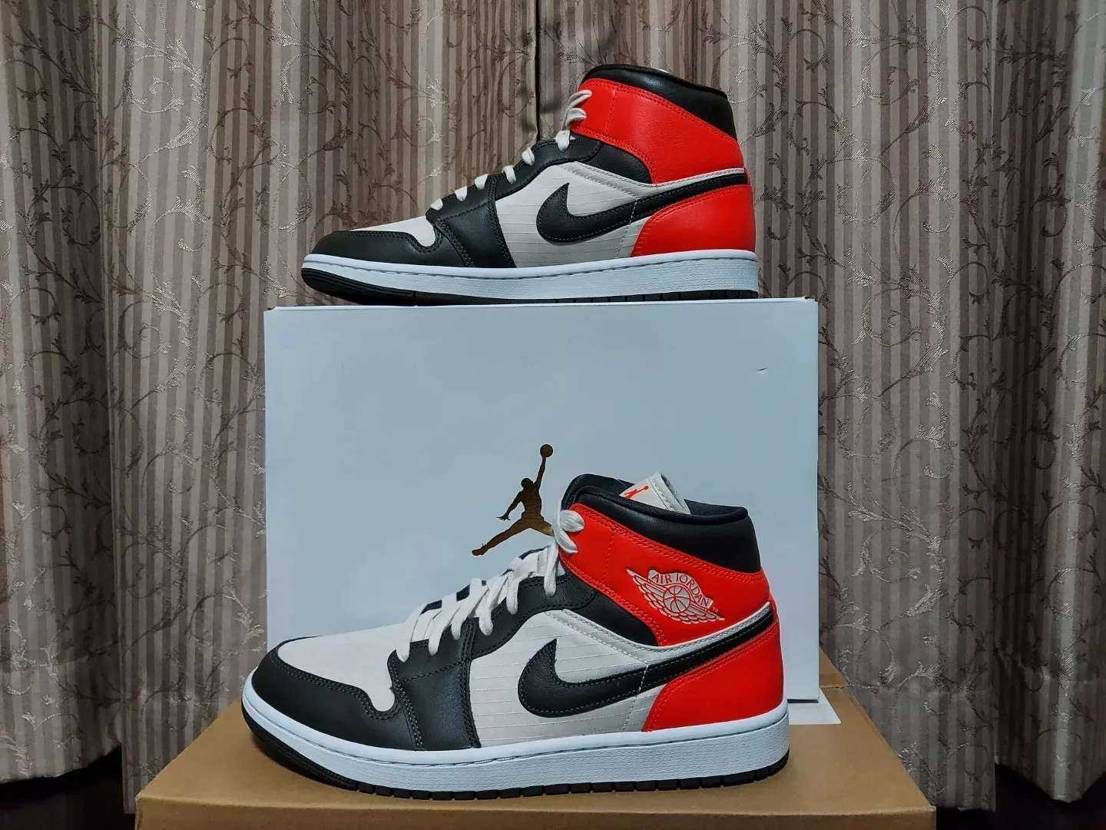 Air Jordan1 midこれもatmosでGOT'EM
まぁMIDなんで