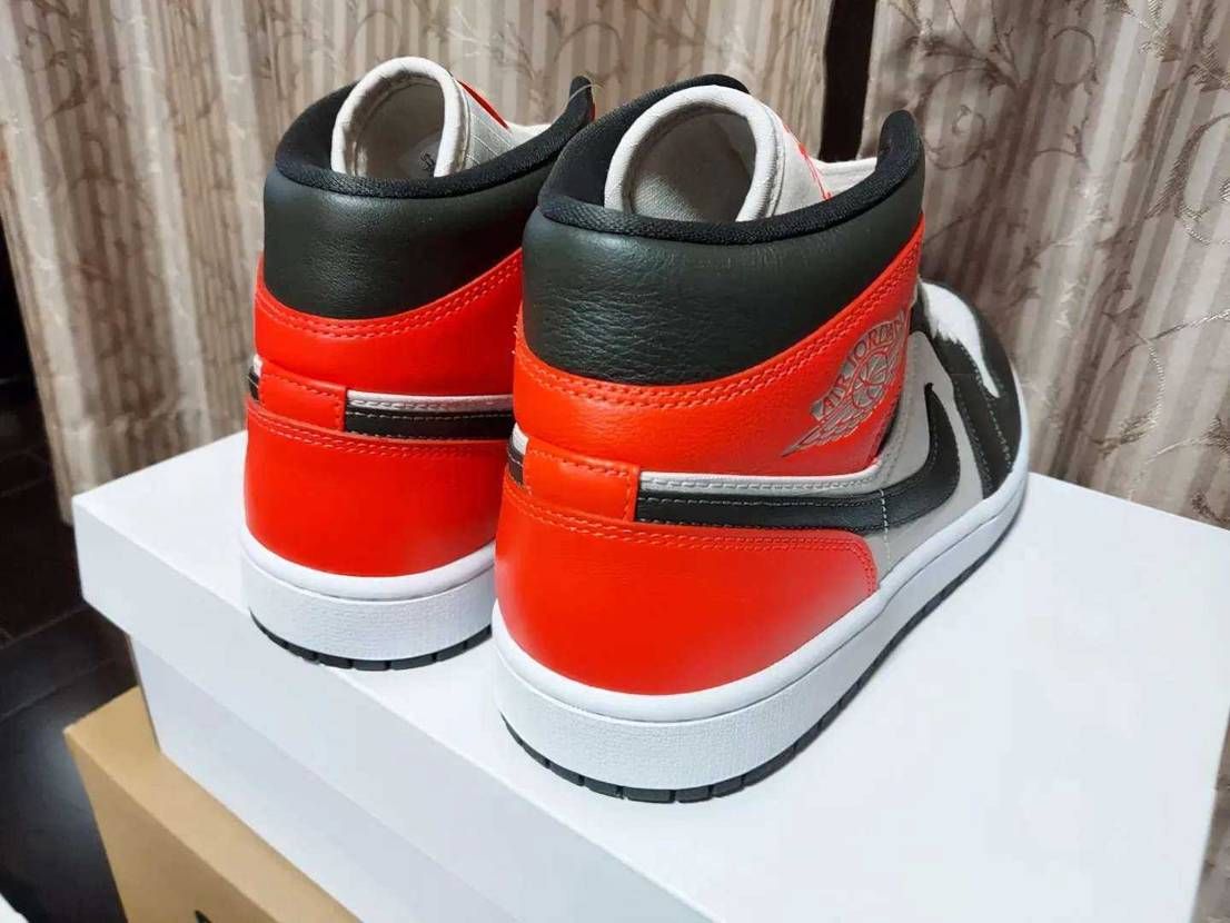 Air Jordan1 midこれもatmosでGOT'EM