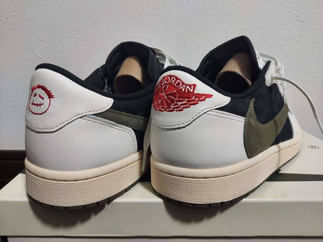 初Travis scott air jordan1 lowは