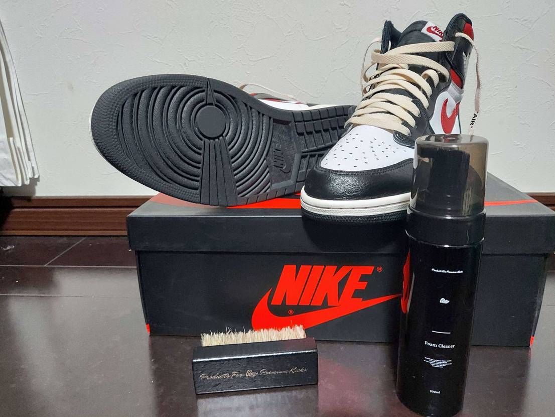 最近はNike Air Jordan 1 Retro High Black Gy