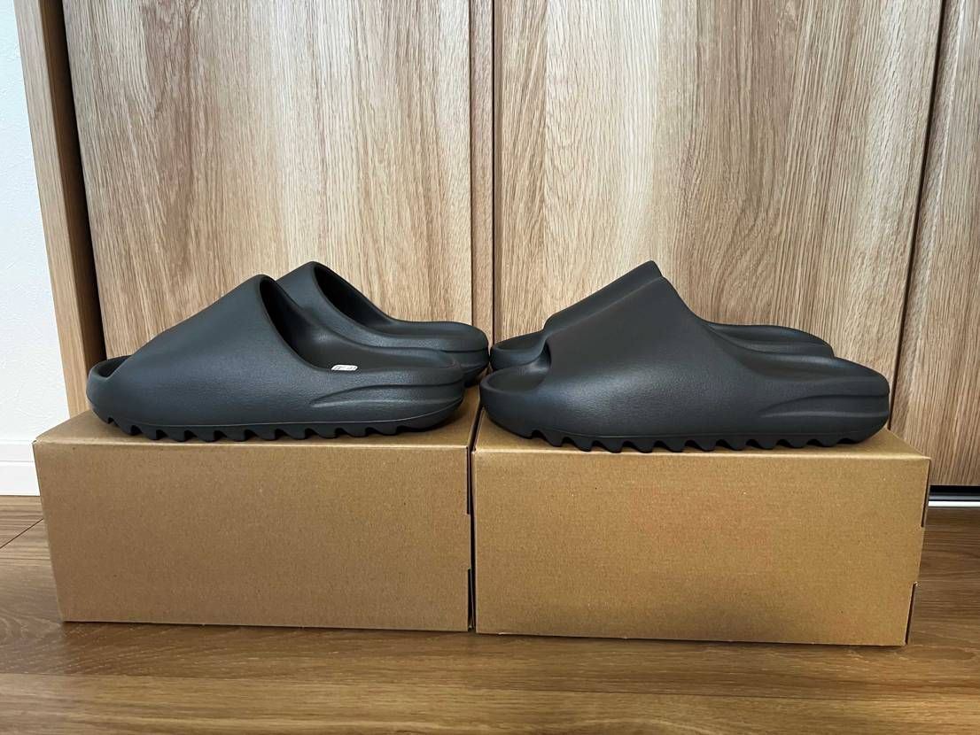 adidas yeezy slide スレートグレー