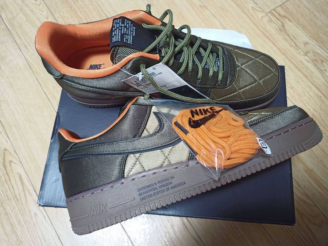 SNSセールにて購入品！
MA-1にとても合うカラー🥺
国内発送だったから送料無