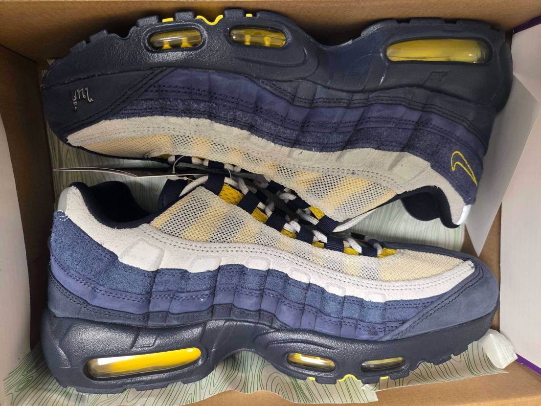 メッシュの薄さ
黄色の配色、ネイビーグラデーション
とて