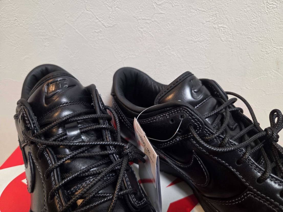 エンダースキーマ感
革靴です
気のせいかトゥも立ってる気