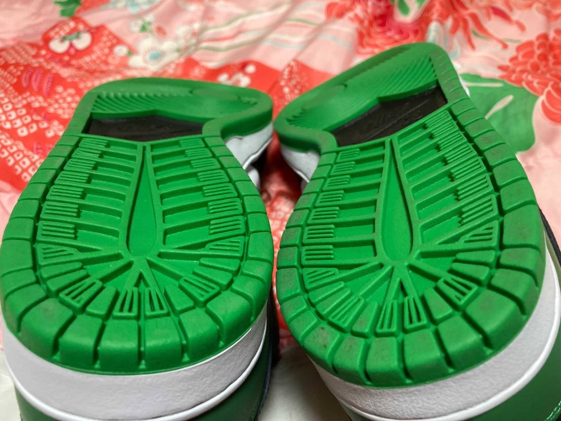 箱無しだけど、試着程度の使用感でこの値段なら安い？
もう買