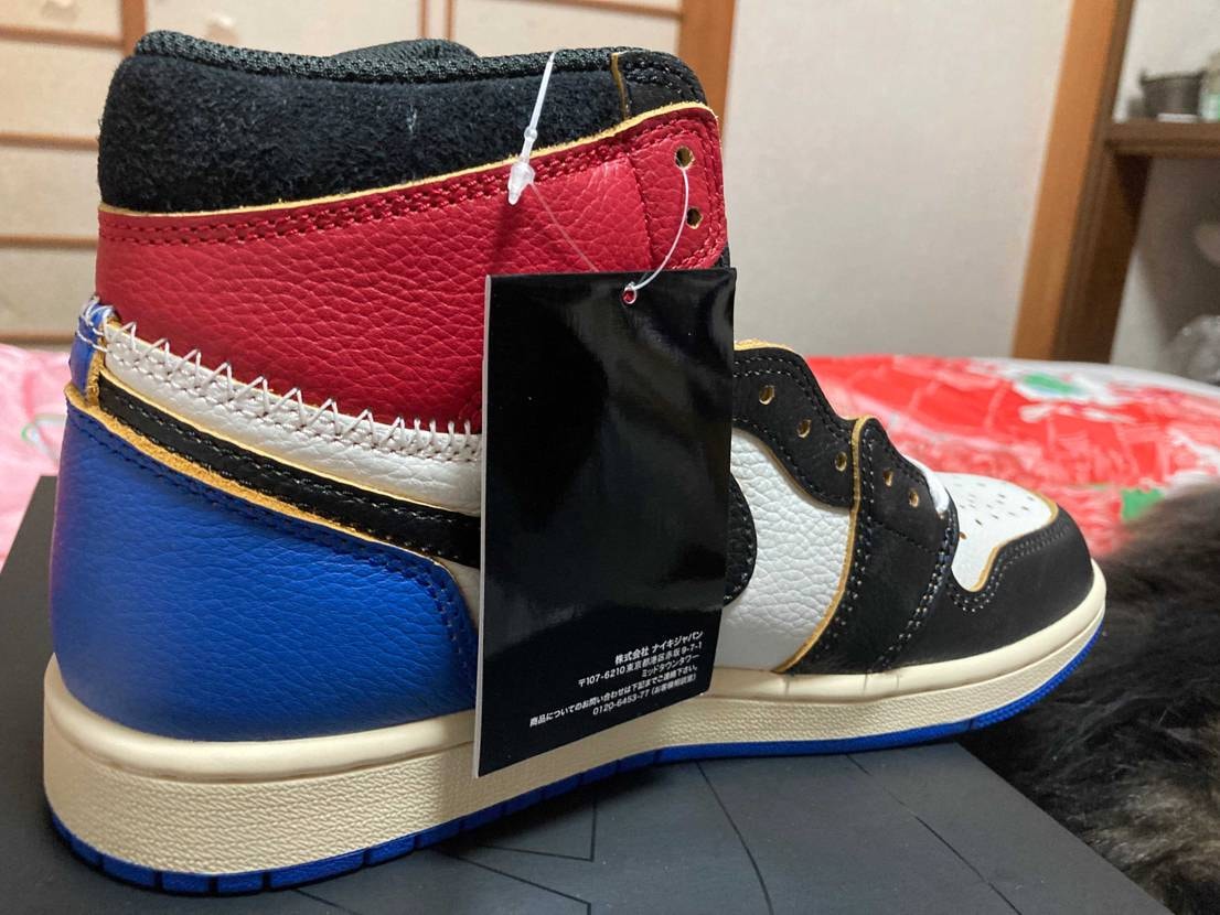 包装を綺麗に戻すのがハードル高そうで躊躇してましたが、我慢できませんでした🤣
