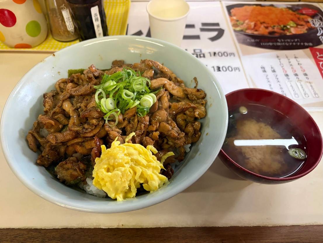 暑くなって来ましたね🥵

もうハーパン履いてるし👍
