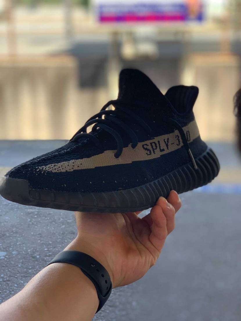 yeezy boost 350v2