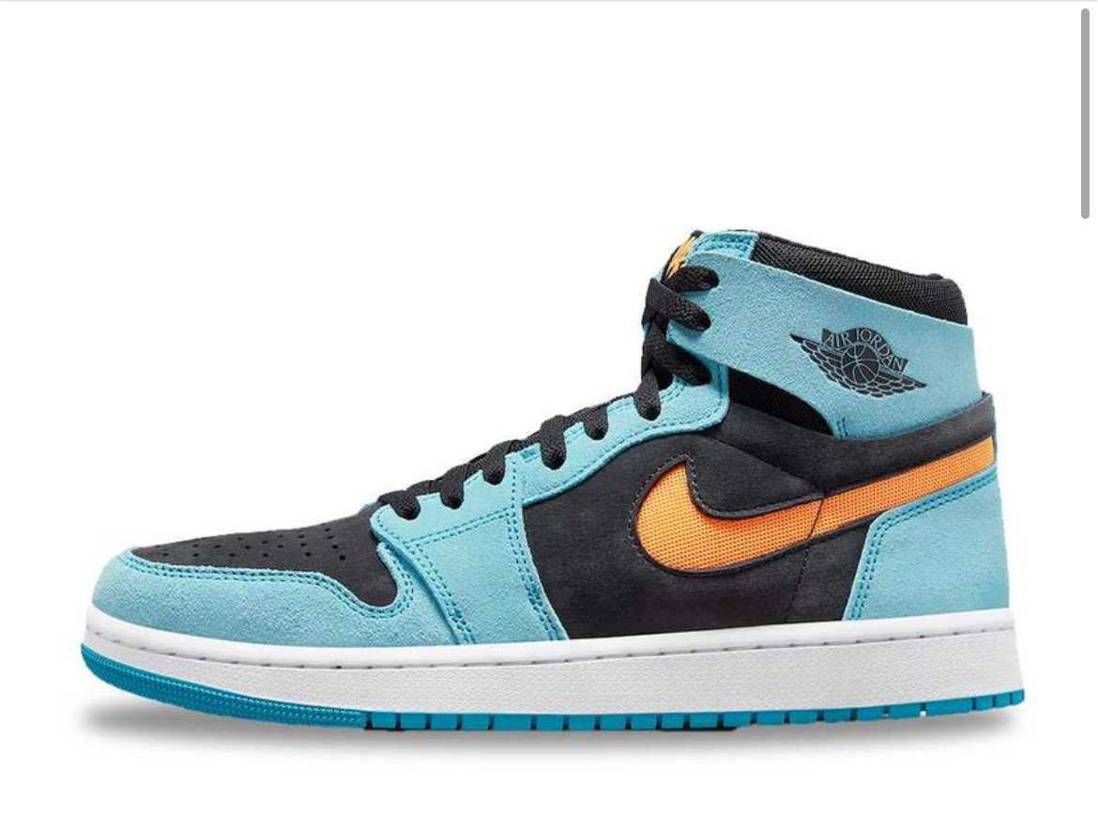 配色が好きで購入。
なんかいいコーデないかなと考え中。。。