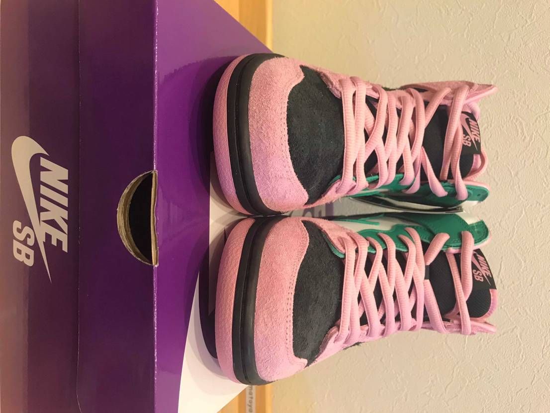 初DUNK届きました。めちゃくちゃ派手かと思いましたが実物は