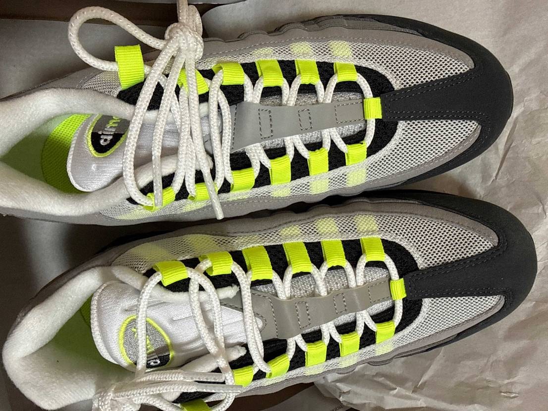 10日の夜にOBDさんに注文してもう届きました。
配送はDHLを選択して関税は