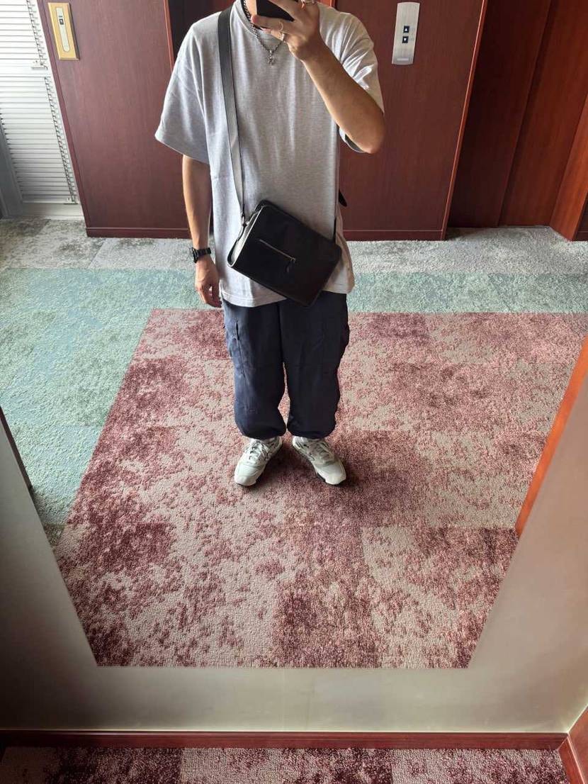 おはようございます☀
初オーセンティック👟
歩けば歩くほ