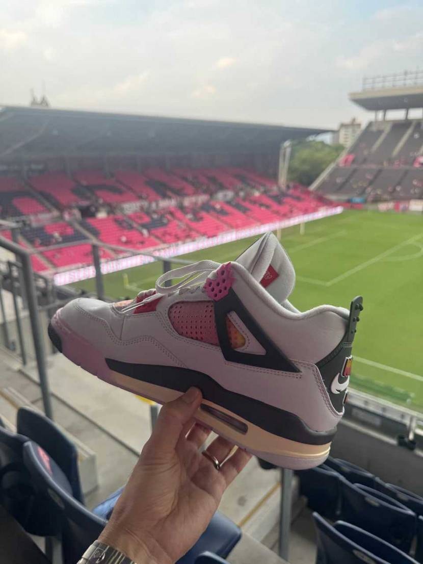 おはようございます☀
ジョーダンは4と3が好きです👟
2ヶ月ぶりの観戦⚽️今