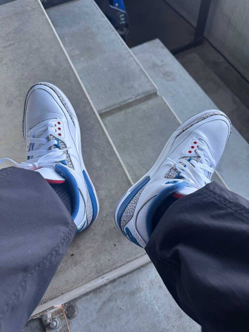 おはようございます☀
ジョーダンは3と4が好きです👟青が1