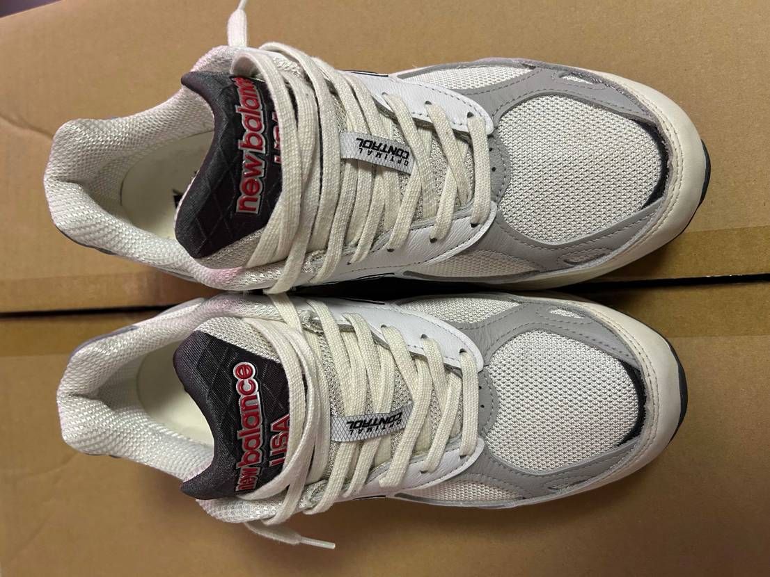 ニューバランス 990出品中です。
よろしくお願いします。