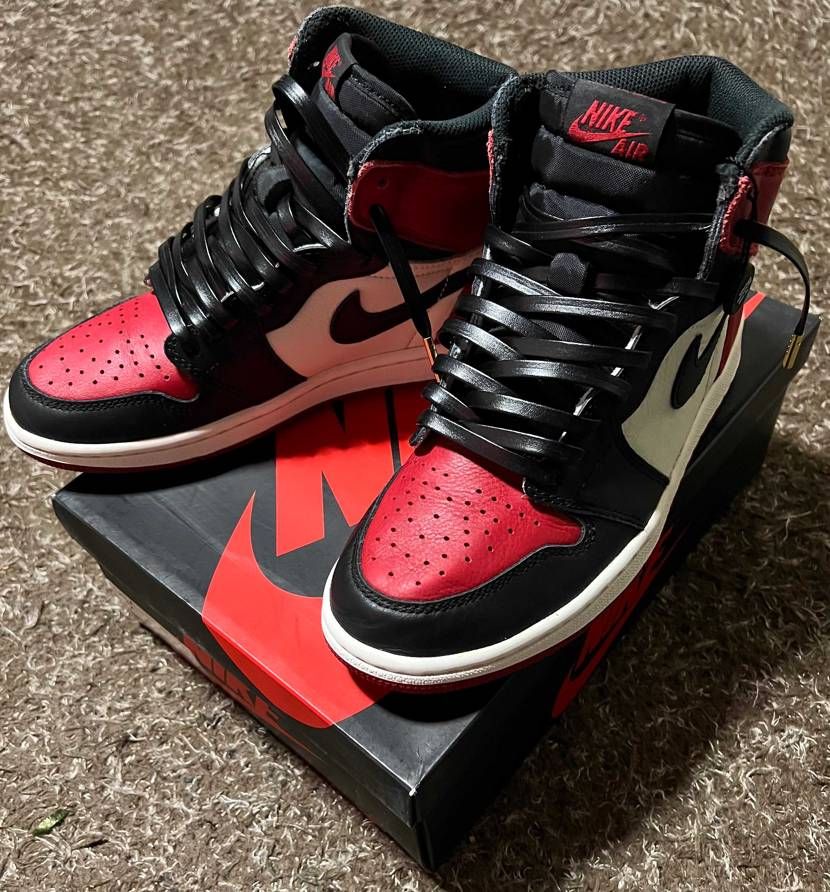 Bred toe 早速!
シューガード入れて…
レザーシューレースに交換して