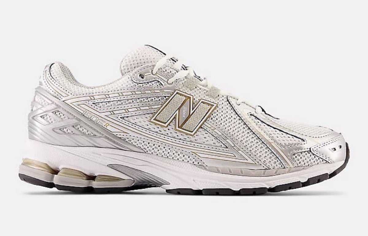 BEAUTY&YOUTHでも限定カラーが明日11時より販売されるそうで。ビームス