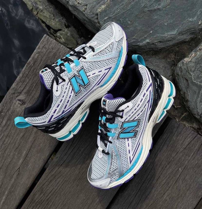 スニーカーを買うことはもう無いと決めた途端、こういう好みのや