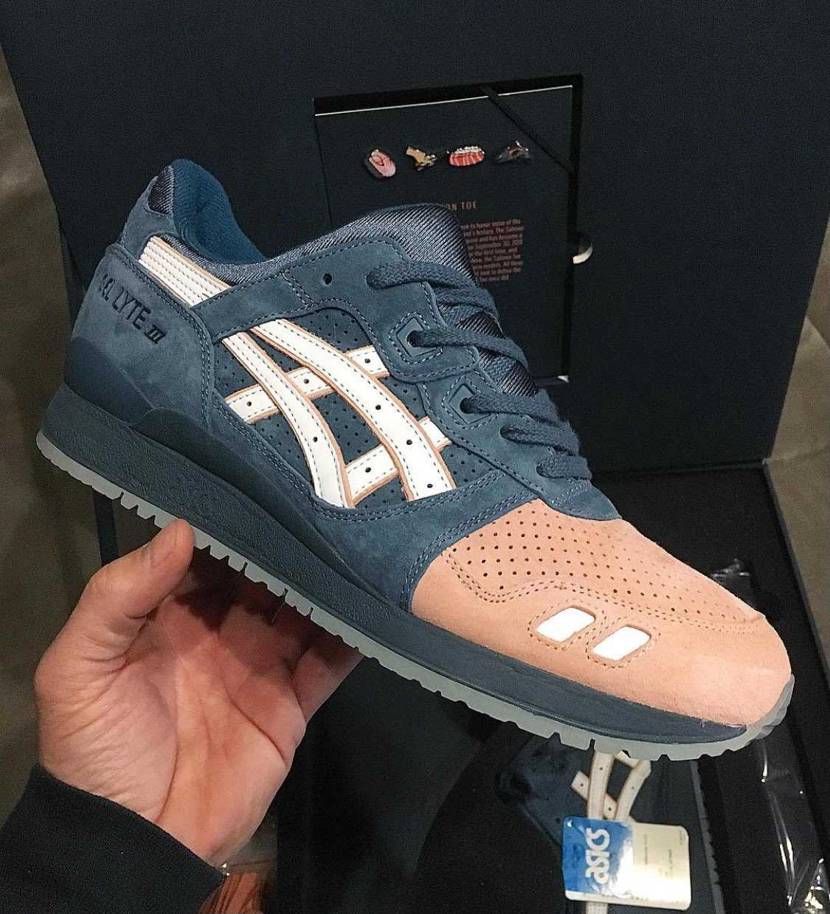 KITH ASICS GEL-Lyte III “Salmon Toe”
こち