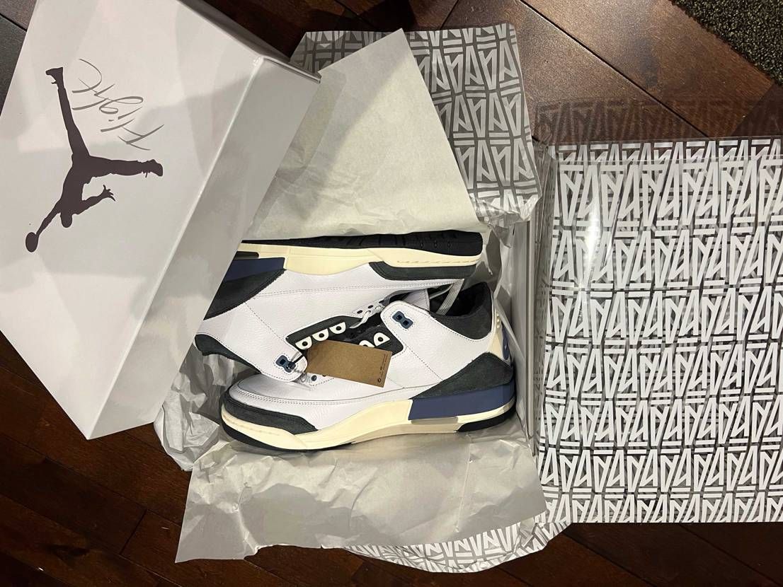 アママ公式当選のAJ3、ボックスもかっこいいし配色が最高！
ただ値段が・・・、