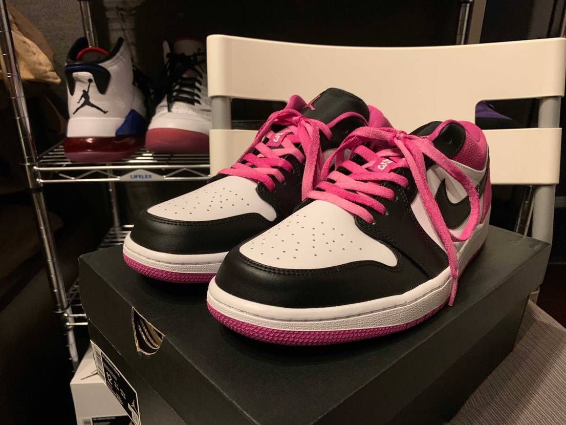 入間アウトレット　ナイキファクトリーストア　にて

ナイキ エアジョーダン1