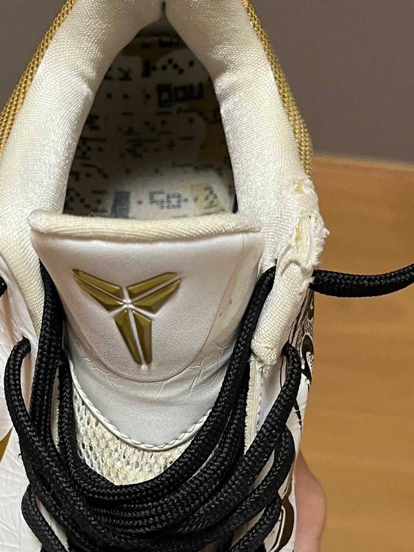 東京体育館でプレーした思い出バッシュ達
今年のベスト4争い