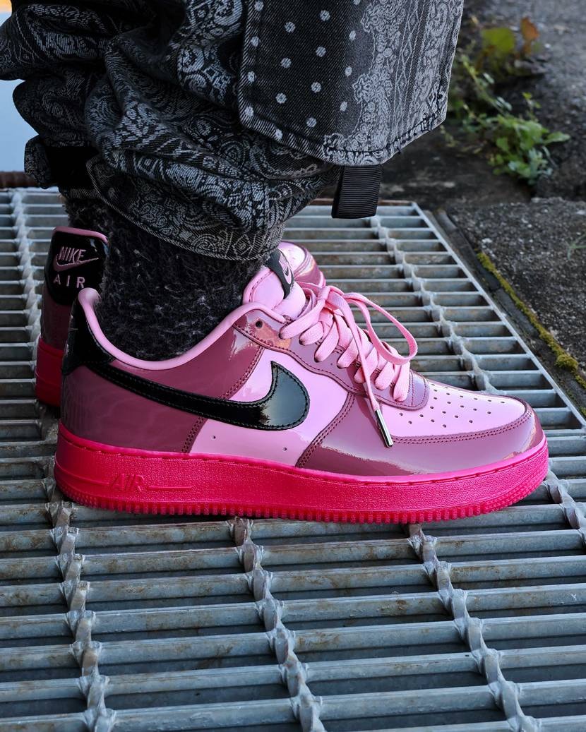 このスニーカー全然人気ないけど
シューレース変えたら良きだ