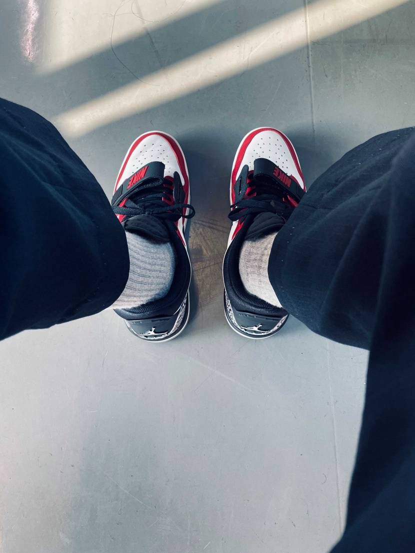 学校用にジョーダンレガシー
履きやすくて良い。