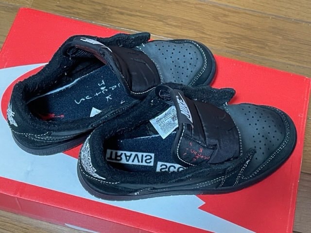 チビのだけど、もう洗い過ぎて色褪せまくり！
いっぱい汚して