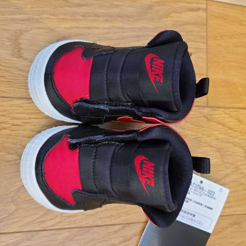 ベビーシューズ
JORDAN 1 CRIB BOOTIE b