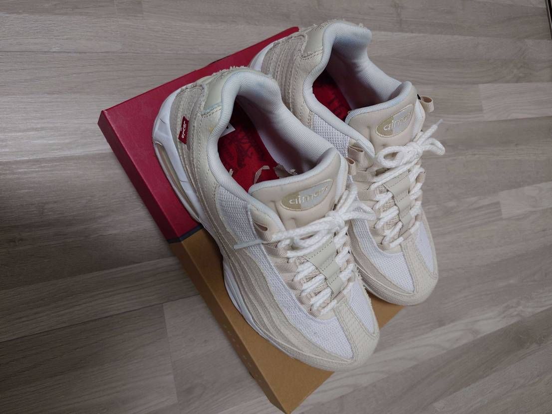 本日スニダン様より届きました。
中古でしたがとても美品でし