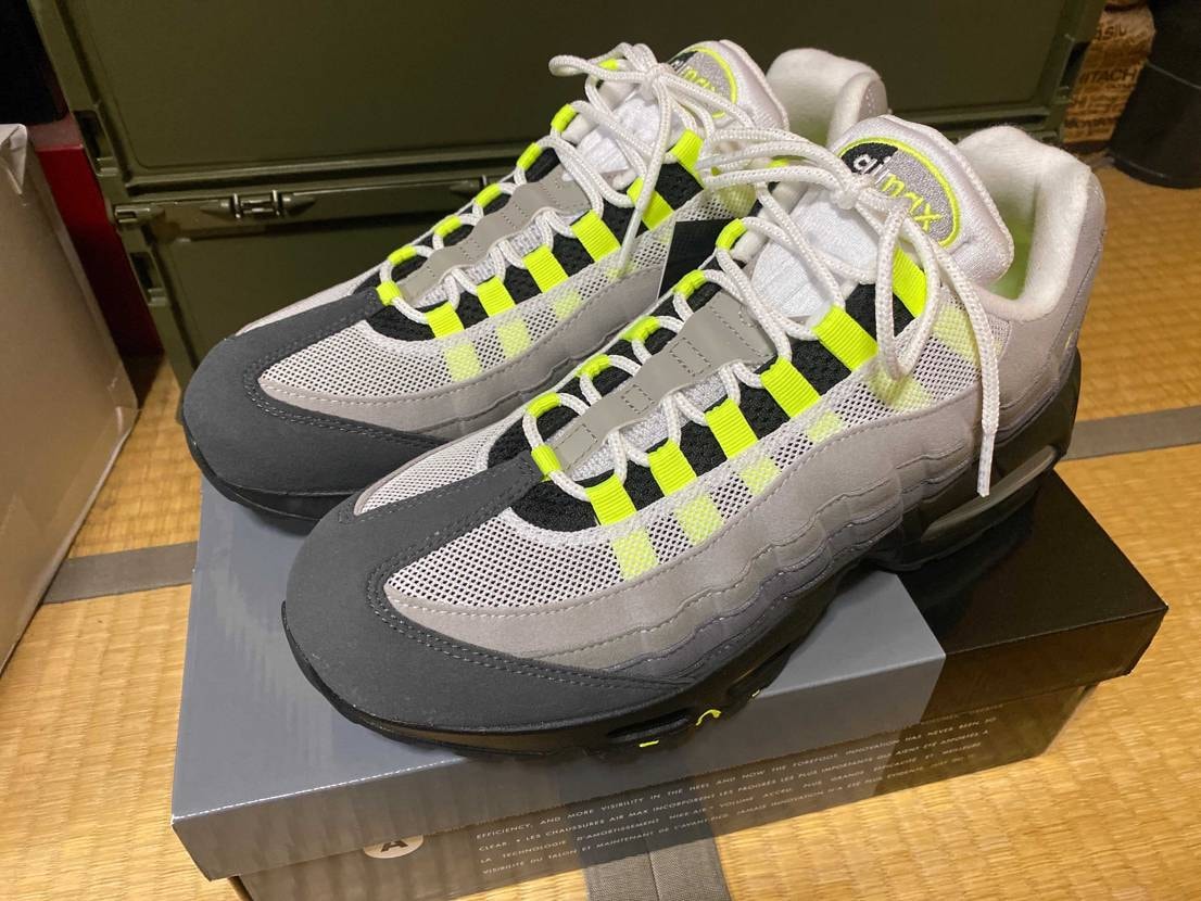 去年のゲリラもタッチ差で完売。
今年もエアマックスマンに会うだけで帰って買えず