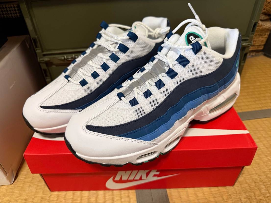 atmos blueでブルーグラデ購入。
今年亡くなった父が復刻をずっと待って