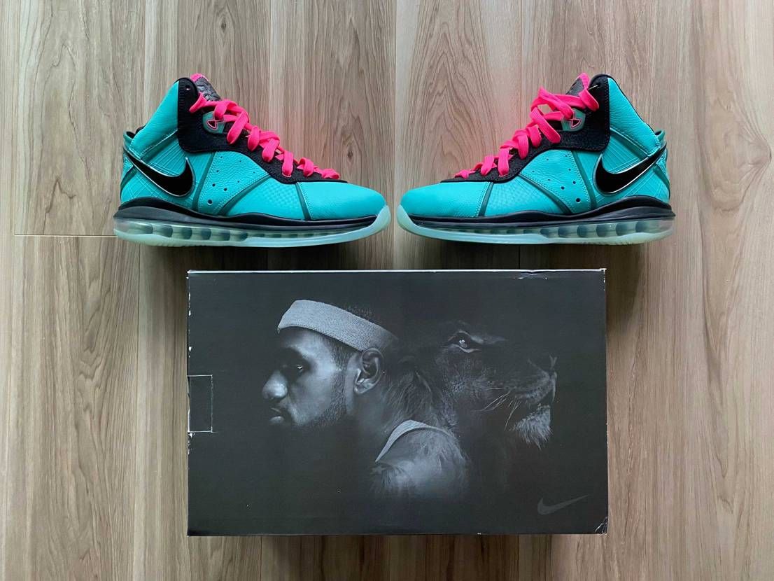 こんにちは。Lebron 8 South Beach 2021年（新品）を出品し
