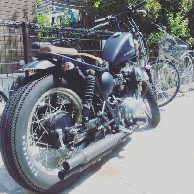 コンバースを履いていた時期もあったな。。