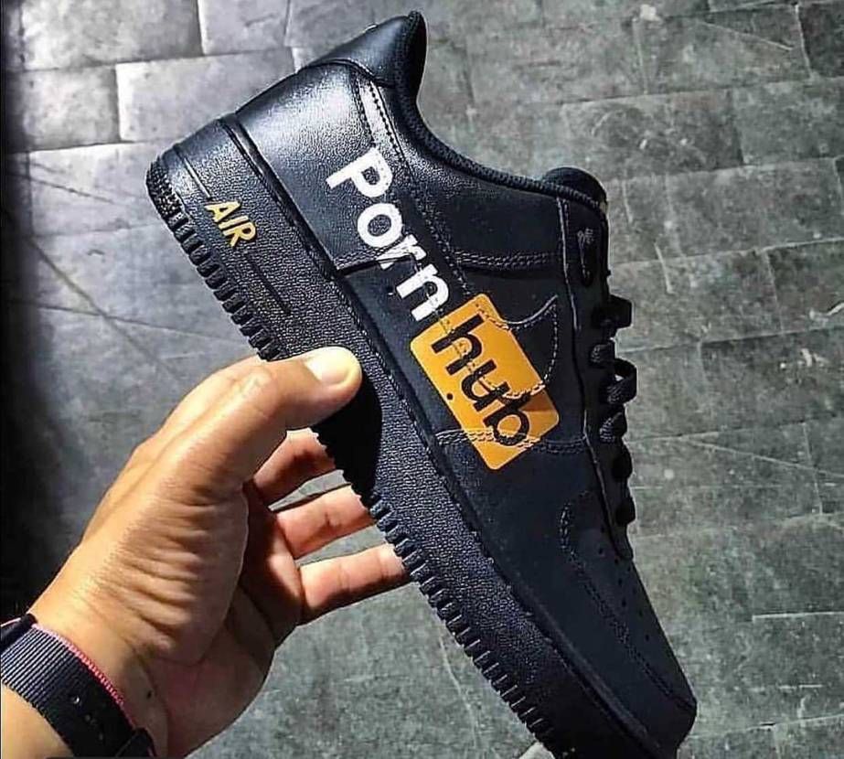 supreme ＡＦ1より、こっちの方が欲しいんだが。。

野郎共しか知らな