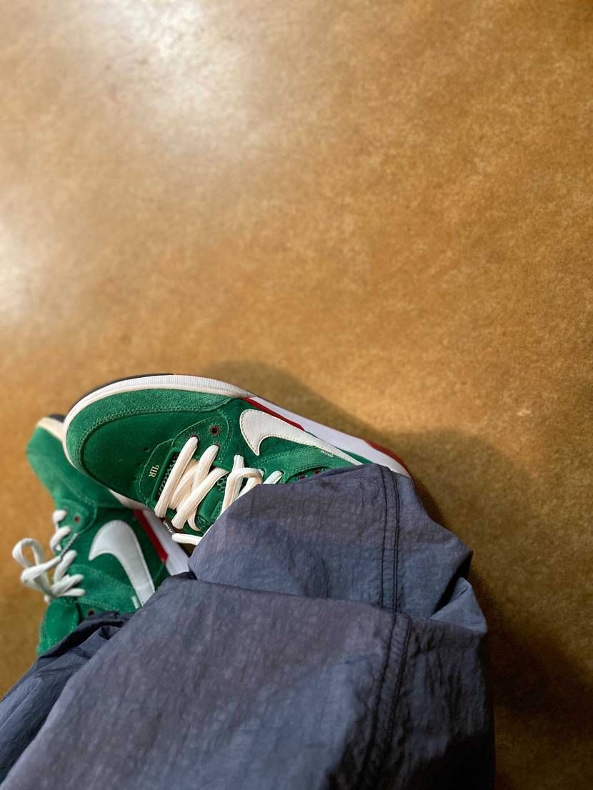 stussy ビーチパンツ　Mサイズは大きい。。
174cmやけど、Sサイズを