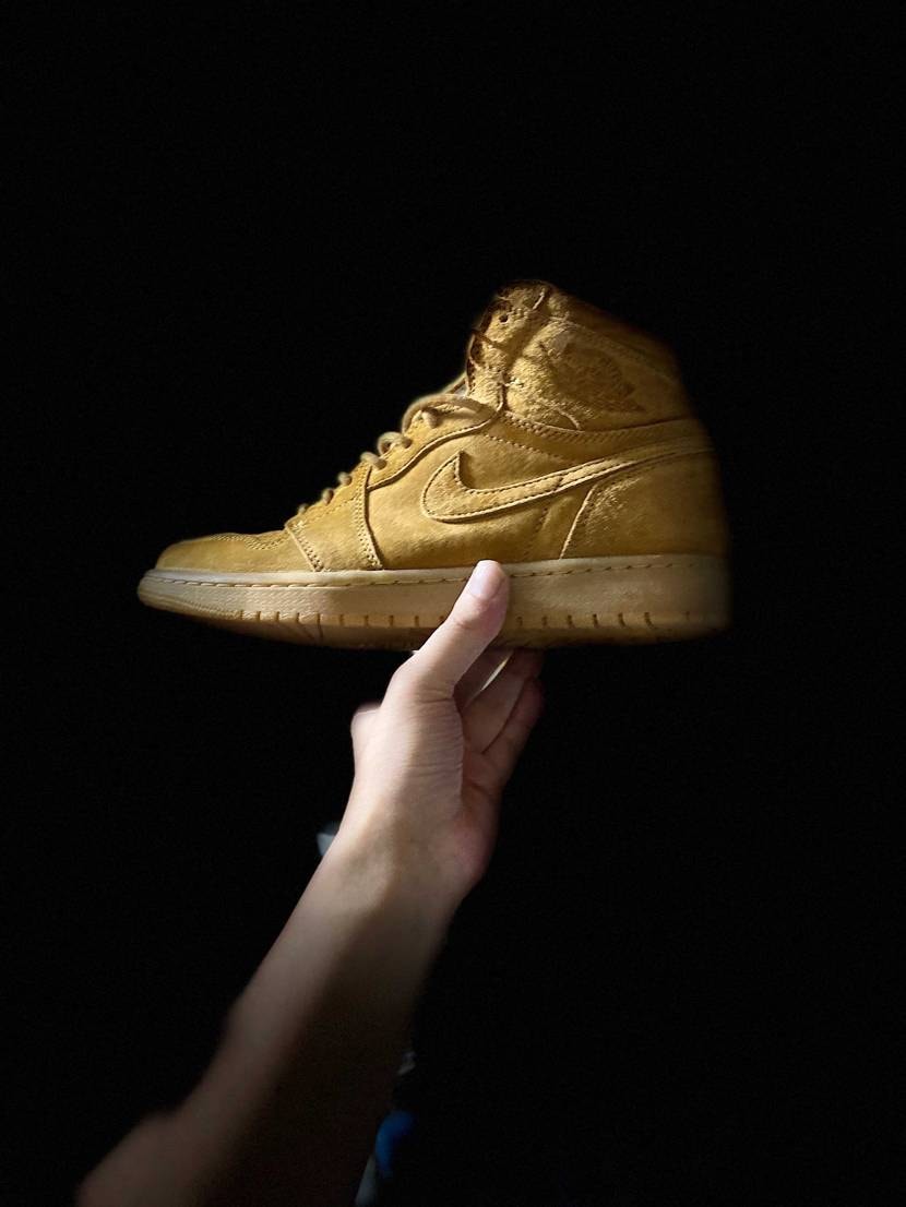 NIKE AIR JORDAN 1 RETRO HIGH “