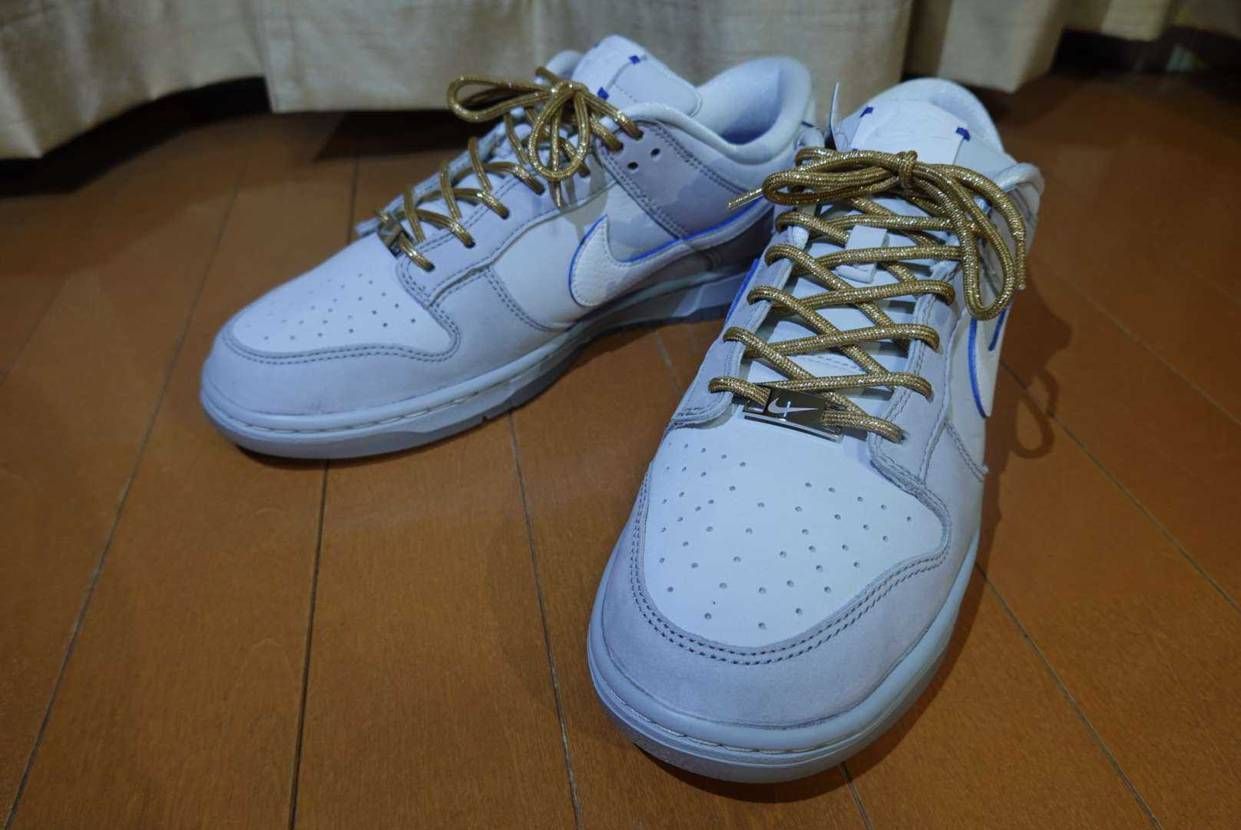 SNKRS Kaleidoscope
NIKE Dunk Low Wolf G
